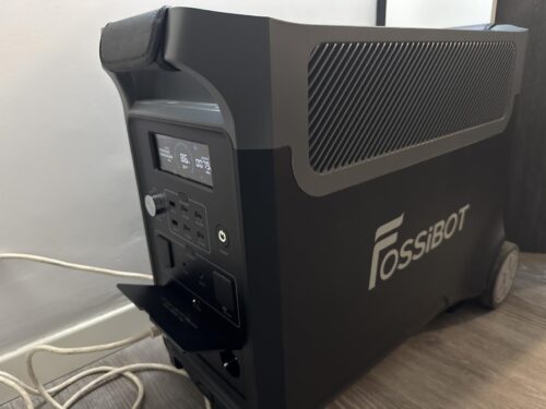 FOSSiBOT F3600 Pro con Pannello Solare 420W - Power Station 3840Wh 3600W + Pannello Solare - Kit Completo Backup Casa e Uso Professionale photo review