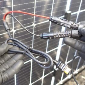 FOSSiBOT F800 avec Panneau Solaire 200W - Station Électrique Portable 512Wh 800W + Kit Solaire Complet pour Camping Outdoor et Autonomie Énergétique photo review