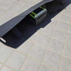 FOSSiBOT F2400 con Panel Solar 200W - Kit Generador Solar Portátil 2048Wh 2400W - Estación de Energía + Panel Solar - Autoconsumo y Camping Autocaravana photo review