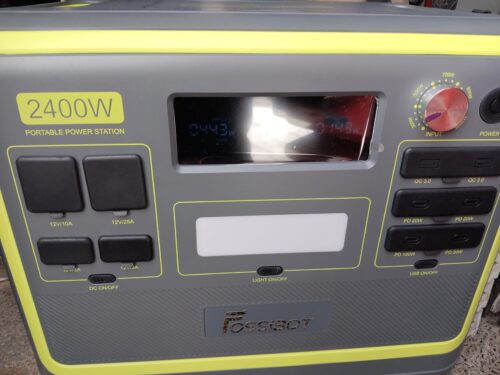 FOSSiBOT F2400 con Panel Solar 200W - Kit Generador Solar Portátil 2048Wh 2400W - Estación de Energía + Panel Solar - Autoconsumo y Camping Autocaravana photo review