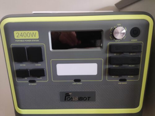 FOSSiBOT F3600 Pro avec Panneau Solaire 420W - Station Électrique 3840Wh 3600W + Panneau Solaire - Kit Complet Backup Maison et Usage Professionnel photo review