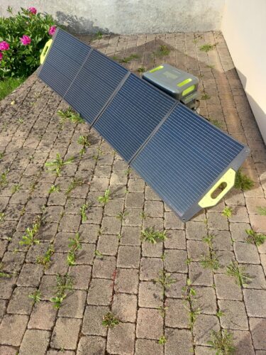 FOSSiBOT SP200 Panneau Solaire Portable 200W | Pliable, IP67, Efficacité 23,4% photo review